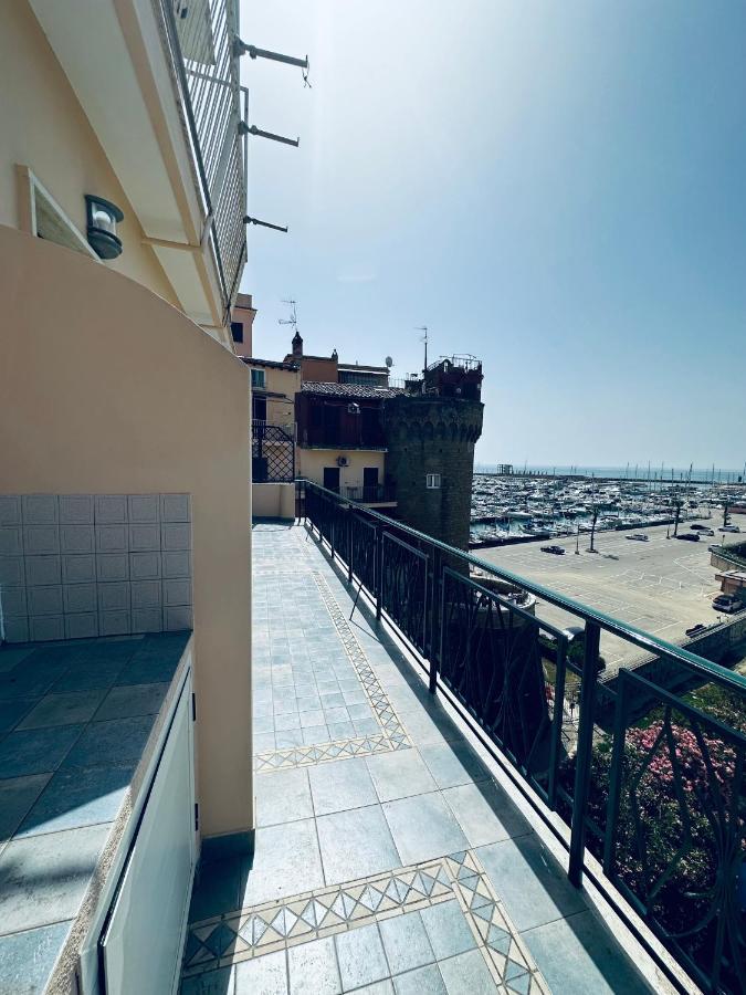 Newhouse Victoria - Sea View Apartment Nettuno Exteriör bild
