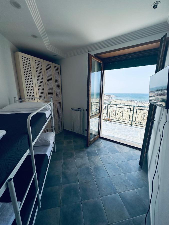 Newhouse Victoria - Sea View Apartment Nettuno Exteriör bild