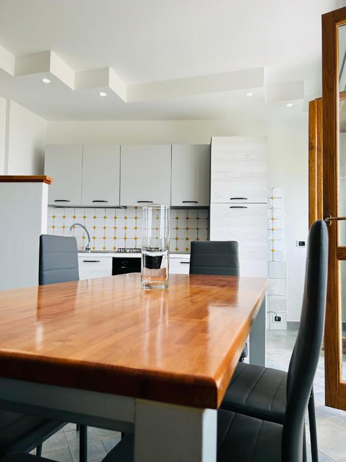 Newhouse Victoria - Sea View Apartment Nettuno Exteriör bild