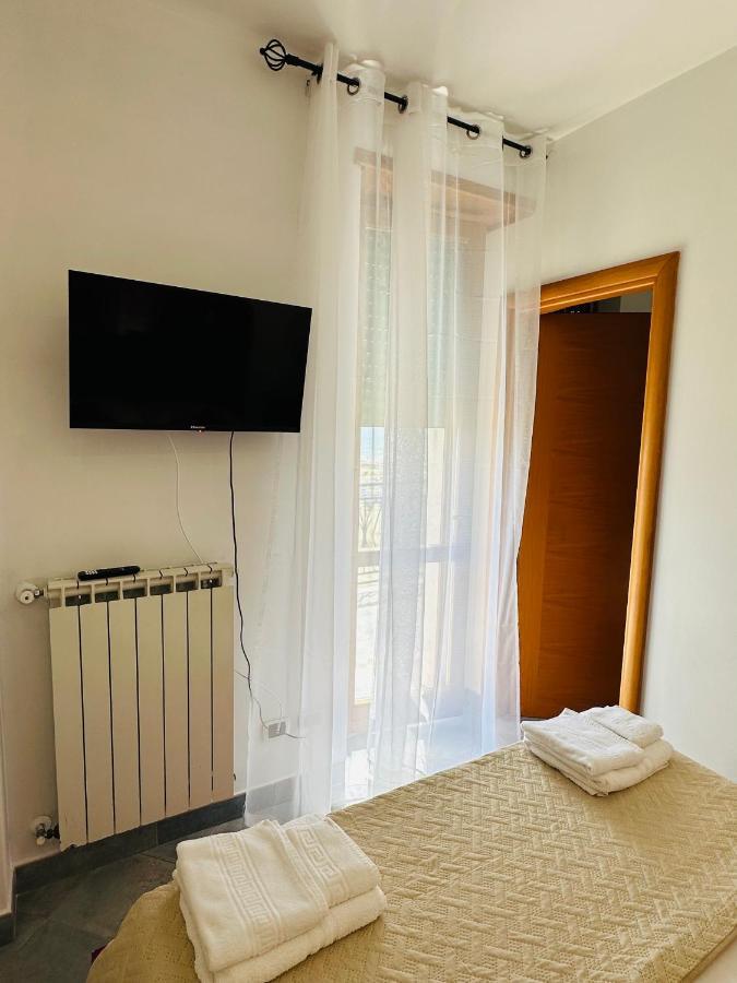 Newhouse Victoria - Sea View Apartment Nettuno Exteriör bild